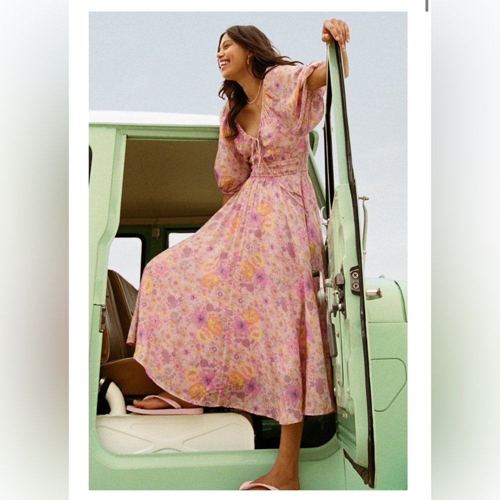 NWT Spell & the Gypsy hibiscus lane midi dress. Print/Color: Musk pink. Size XL